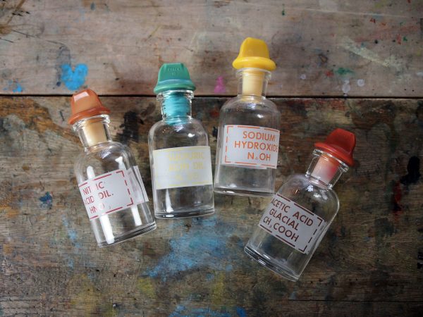 PYREX 4 LAB BOTTLES | パイレックスの実験用ガラス容器 | PYREX的实验用玻璃容器