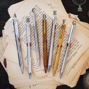 繰り出し式多色ペンシル