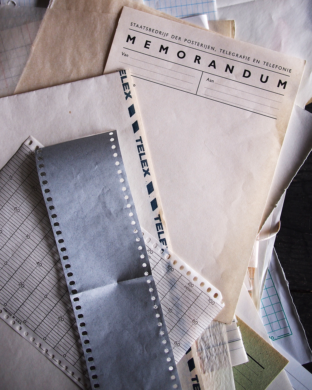 色々な紙の詰め合わせ