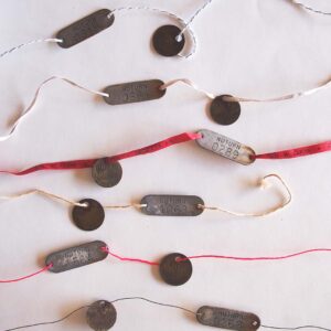 アルミと真鍮のヴィンテージタグ